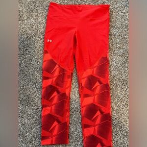 NWOT Under Armour Red Geometric Capri Leggings
